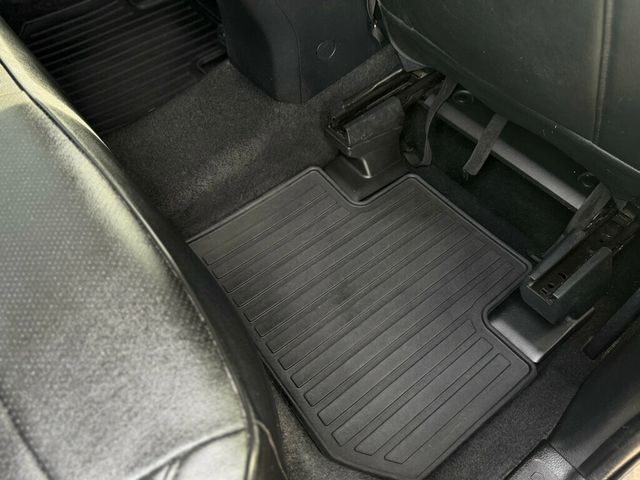 2018 Subaru Forester Detailes and serviced ready to go! - 22937202 - 16