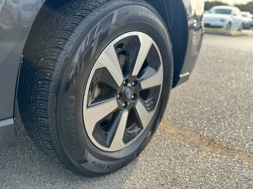 2018 Subaru Forester Detailes and serviced ready to go! - 22937202 - 37