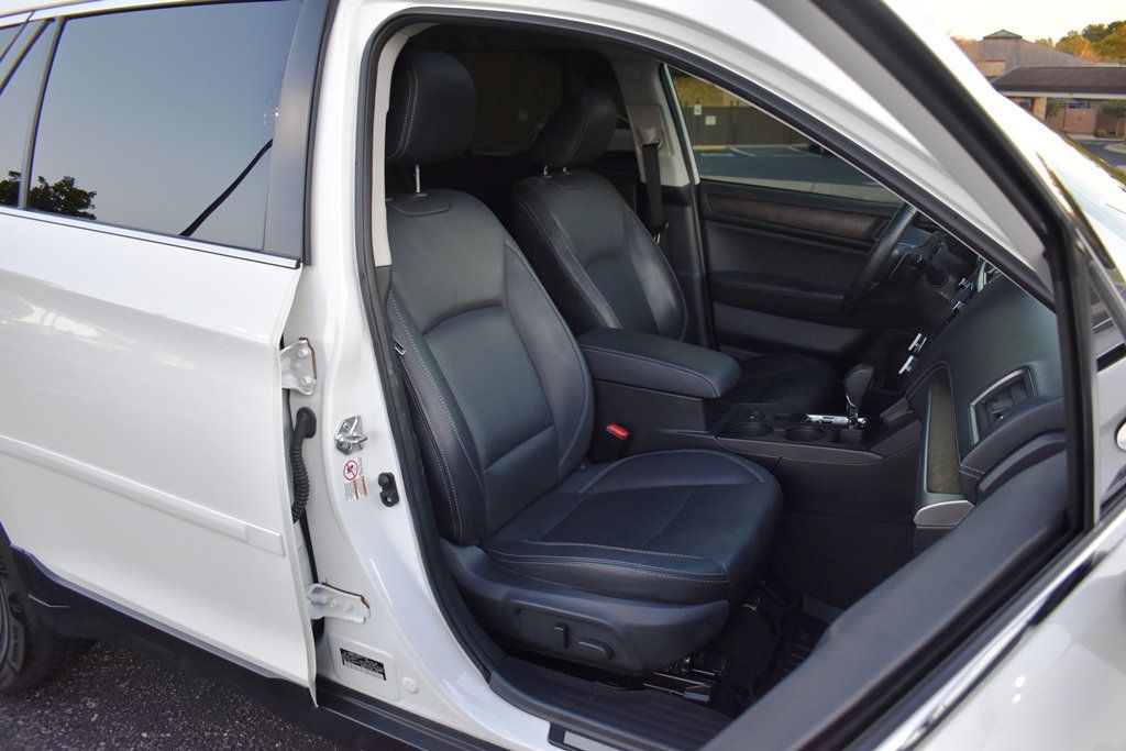 2018 Subaru Outback 2.5i Limited photo 2