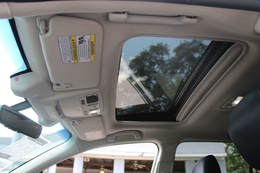 2018 Subaru Outback 2.5i Limited photo 12
