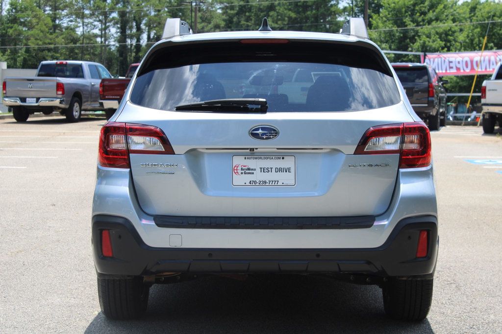 2018 Subaru Outback 2.5i Limited photo 6