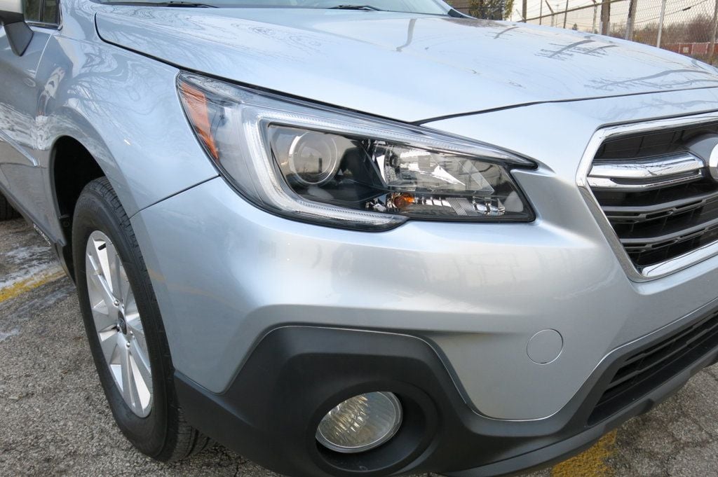 2018 Subaru Outback 2.5i Premium - 22702156 - 37