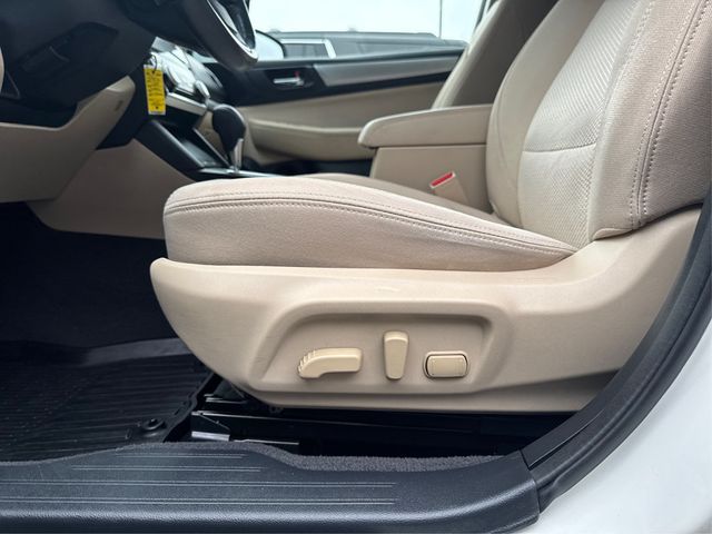 2018 Subaru Outback 2.5i Premium - 22954920 - 17