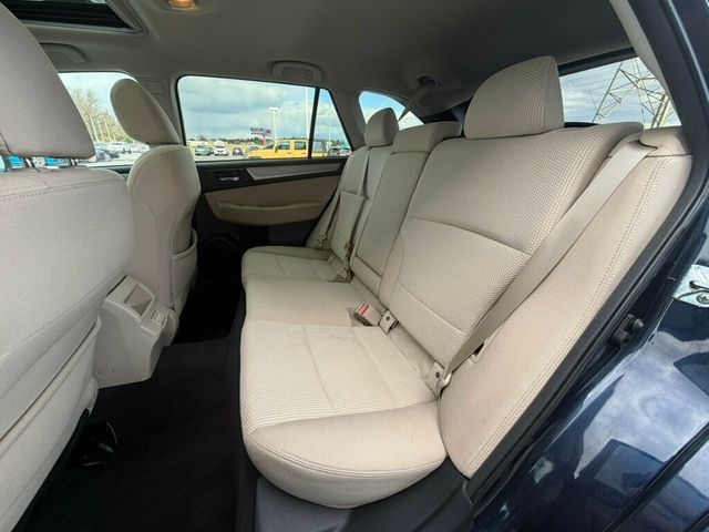 2018 Subaru Outback 2.5i Premium - 22999131 - 19