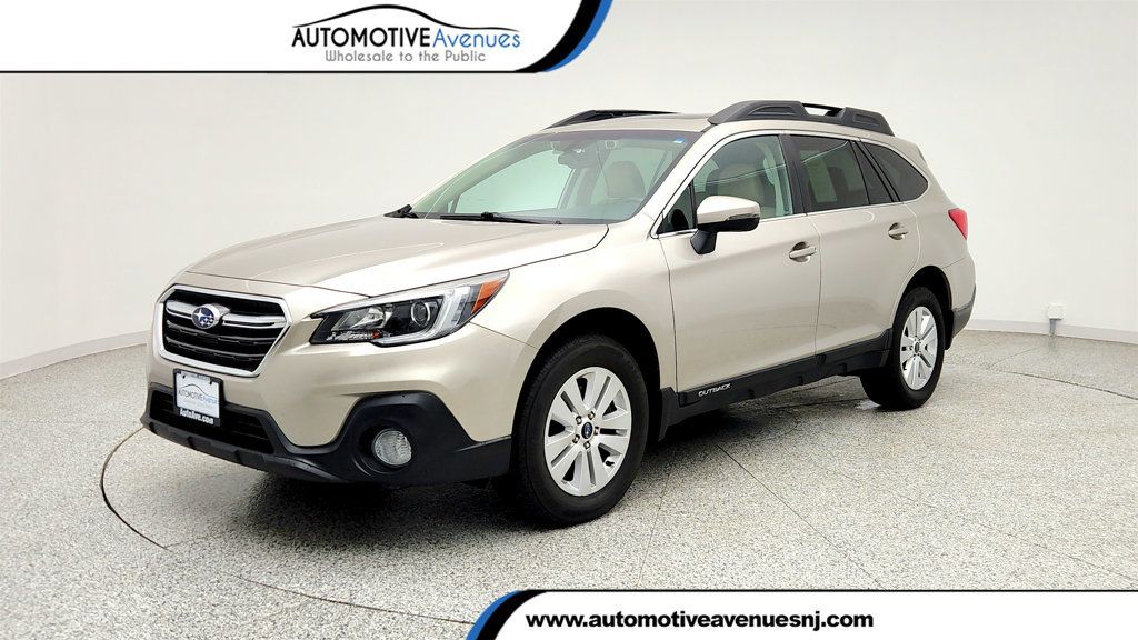 2018 Subaru Outback 2.5i Premium w/ EyeSight, Power Moonroof, Power Rear Gate & Nav - 23018255 | Video 1