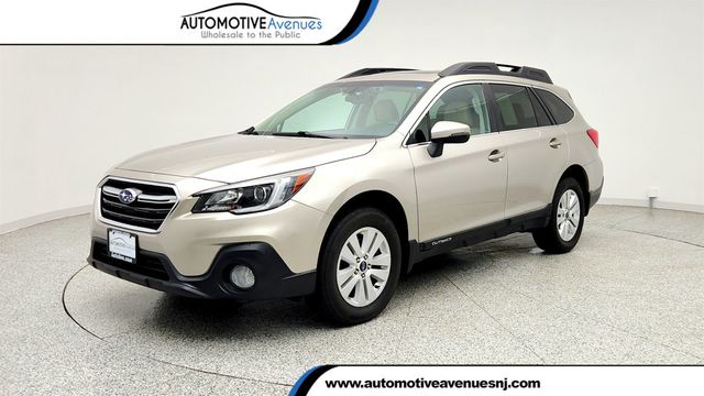 2018 Subaru Outback 2.5i Premium w/ EyeSight, Power Moonroof, Power Rear Gate & Nav - 23018255 - 0