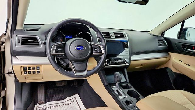 2018 Subaru Outback 2.5i Premium w/ EyeSight, Power Moonroof, Power Rear Gate & Nav - 23018255 - 12