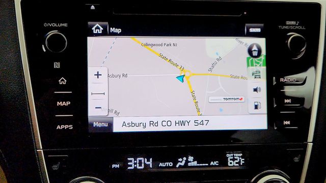 2018 Subaru Outback 2.5i Premium w/ EyeSight, Power Moonroof, Power Rear Gate & Nav - 23018255 - 20