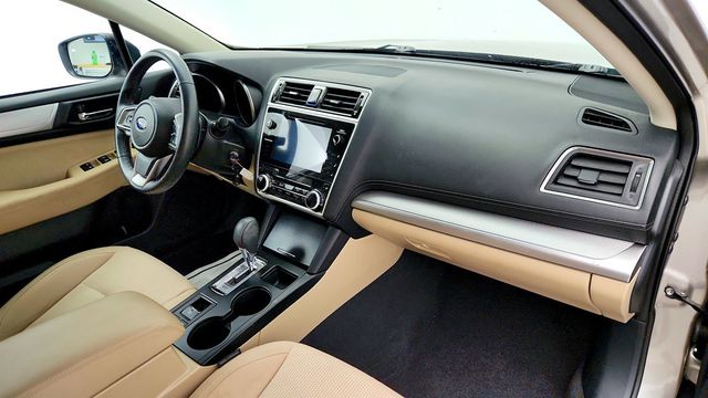 2018 Subaru Outback 2.5i Premium w/ EyeSight, Power Moonroof, Power Rear Gate & Nav - 23018255 - 26