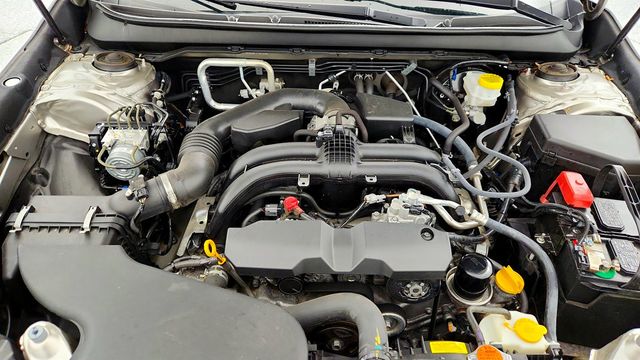 2018 Subaru Outback 2.5i Premium w/ EyeSight, Power Moonroof, Power Rear Gate & Nav - 23018255 - 28