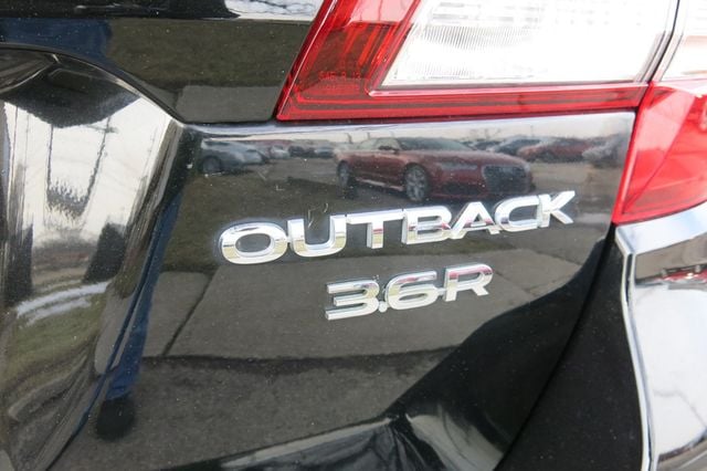 2018 Subaru Outback 3.6R Touring - 22987193 - 10
