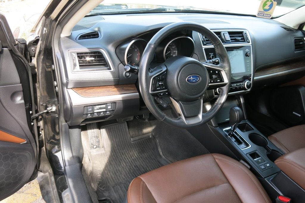 2018 Subaru Outback 3.6R Touring - 22987193 - 16