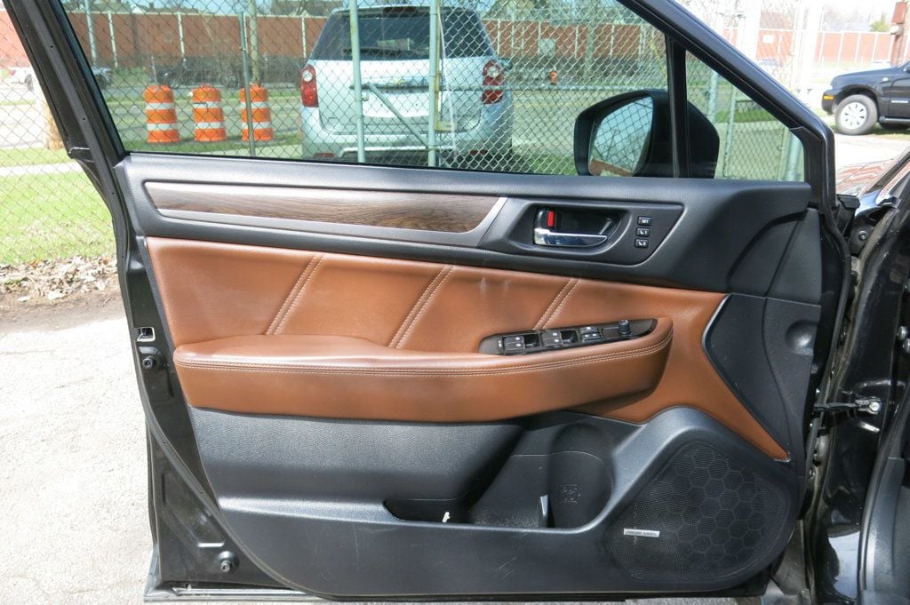 2018 Subaru Outback 3.6R Touring - 22987193 - 18