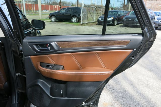 2018 Subaru Outback 3.6R Touring - 22987193 - 30