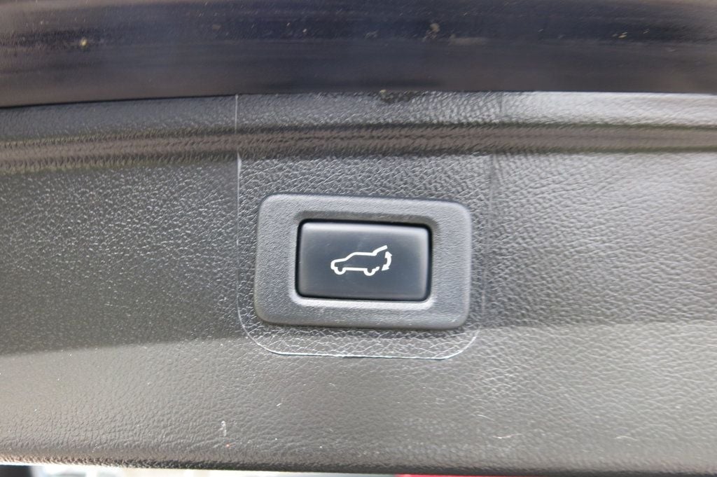 2018 Subaru Outback 3.6R Touring - 22987193 - 33