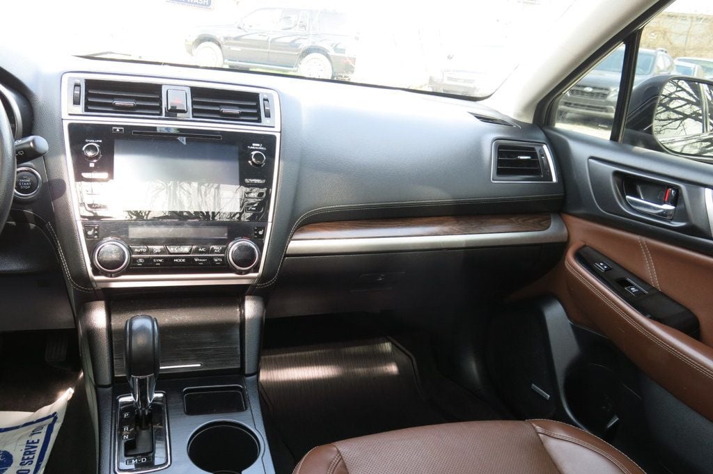 2018 Subaru Outback 3.6R Touring - 22987193 - 37