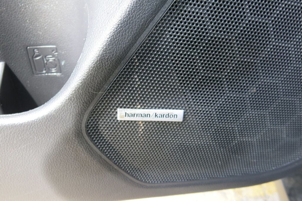 2018 Subaru Outback 3.6R Touring - 22987193 - 53