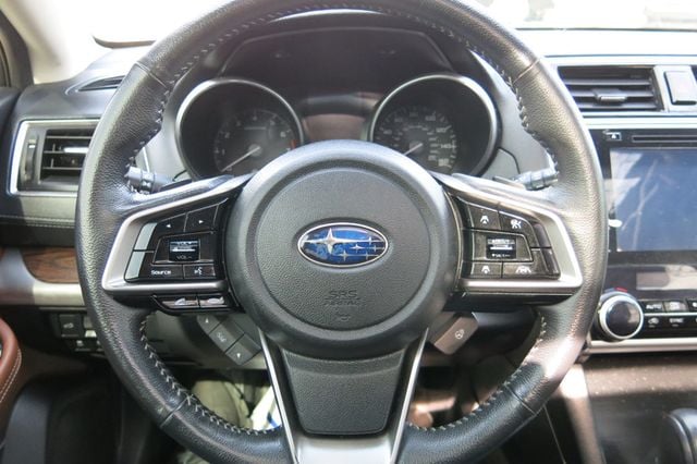 2018 Subaru Outback 3.6R Touring - 22987193 - 56