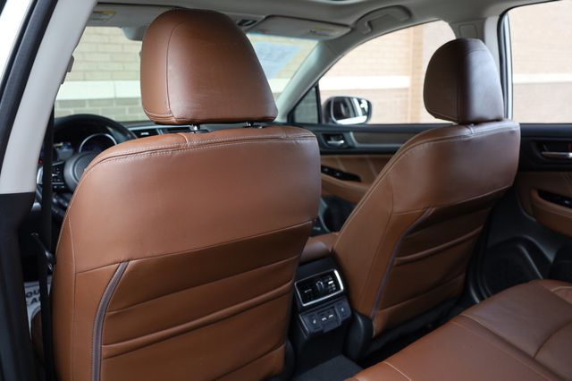 2018 Subaru Outback 3.6R Touring - 22958386 - 17