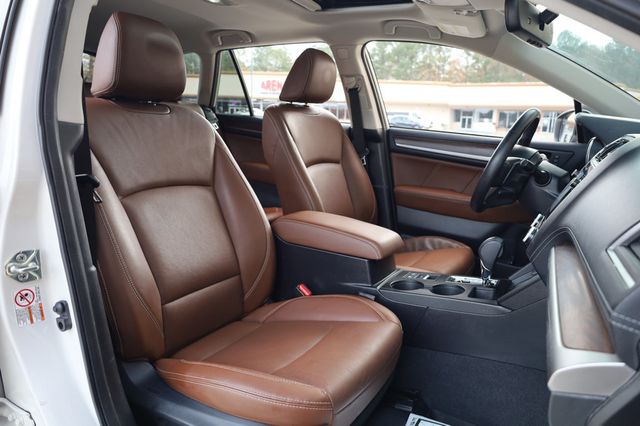 2018 Subaru Outback 3.6R Touring - 22958386 - 23