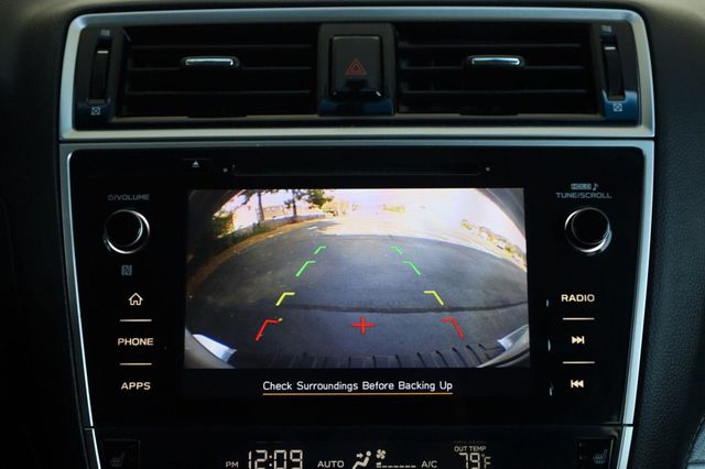 2018 Subaru Outback Premium - 23097616 - 40