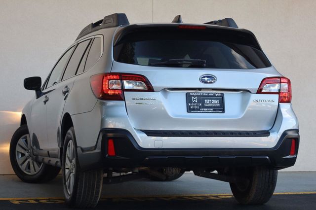 2018 Subaru Outback Premium - 23097616 - 8