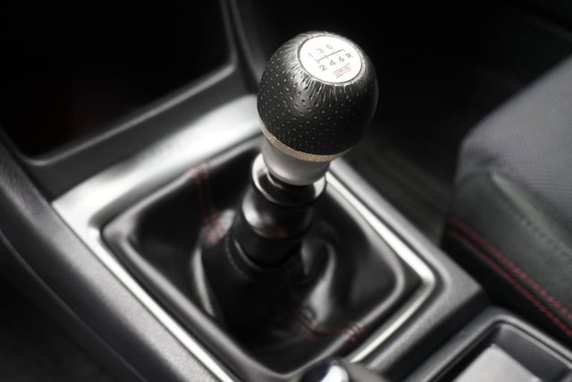 2018 Subaru WRX Manual - 23000302 - 17