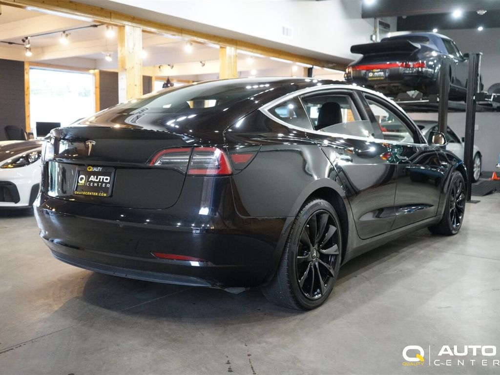 2018 Tesla Model 3 photo 2