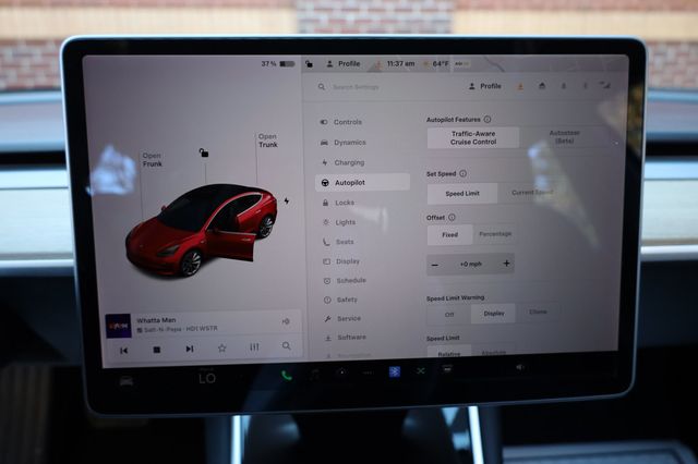 2018 Tesla Model 3  - 22939905 - 40