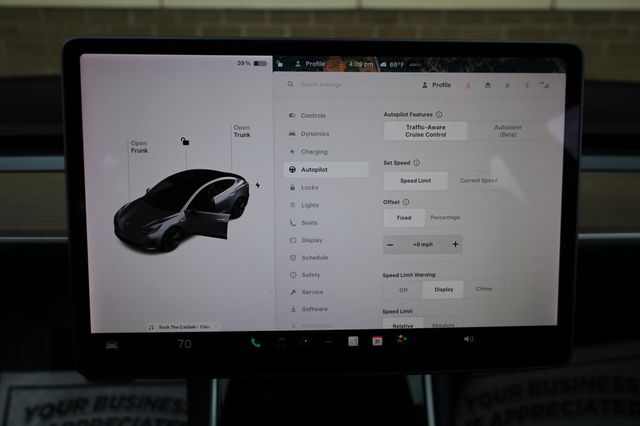 2018 Tesla Model 3  - 22939906 - 36