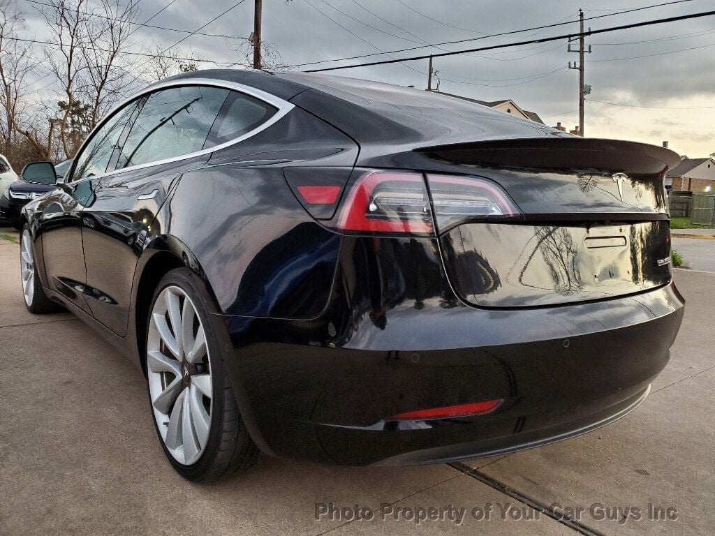 2018 Tesla Model 3 Performance photo 12