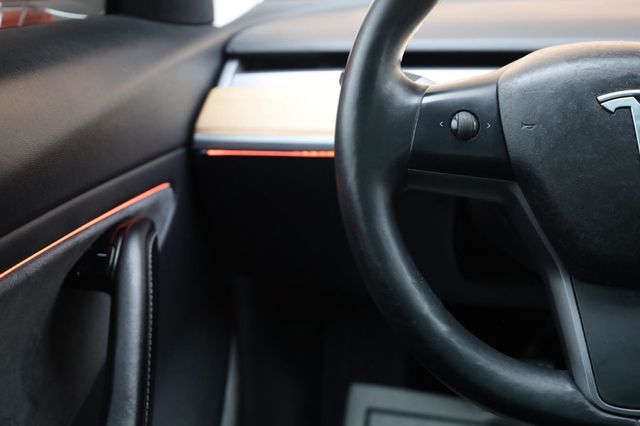 2018 Tesla Model 3 Long Range - 23042940 - 30
