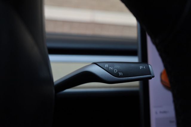 2018 Tesla Model 3 Long Range - 23042940 - 33