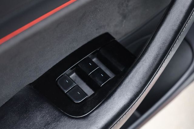 2018 Tesla Model 3 Long Range - 23042940 - 35