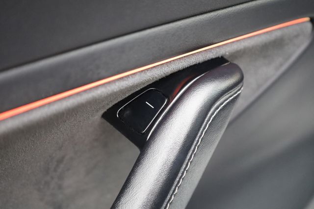 2018 Tesla Model 3 Long Range - 23042940 - 36