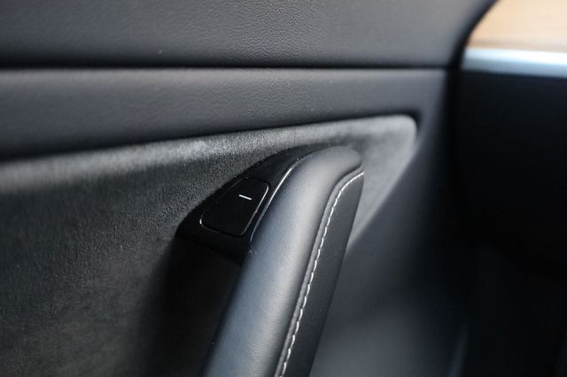 2018 Tesla Model 3 Long Range Battery - 23052453 - 35