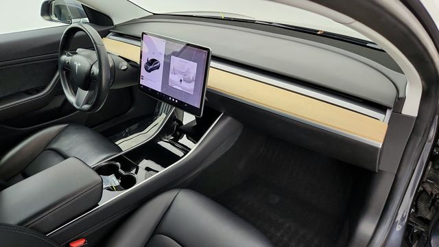 2018 Tesla Model 3 Long Range Battery - 22947434 - 12