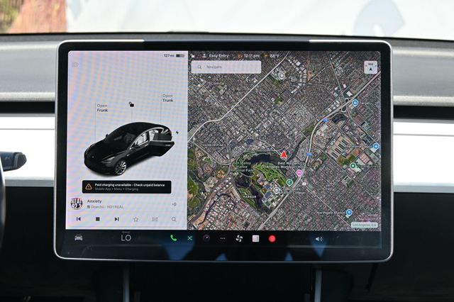 2018 Tesla Model 3 Long Range Battery AWD - 22882321 - 9