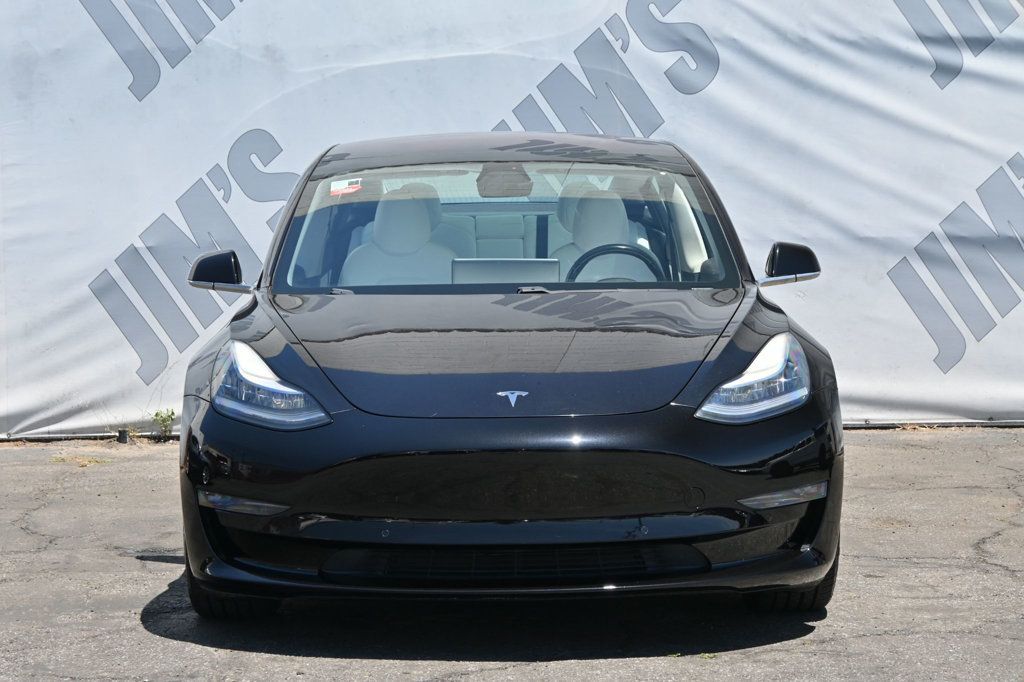 2018 Tesla Model 3 Long Range photo 2