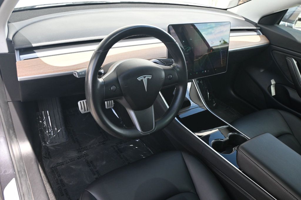 2018 Tesla Model 3 Long Range photo 4