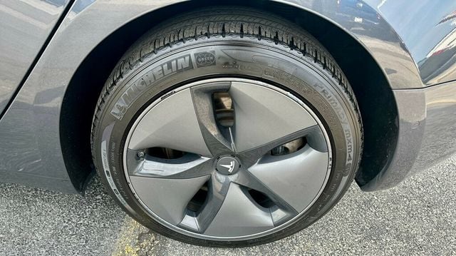 2018 Tesla Model 3 Long Range Battery AWD - 22532517 - 35