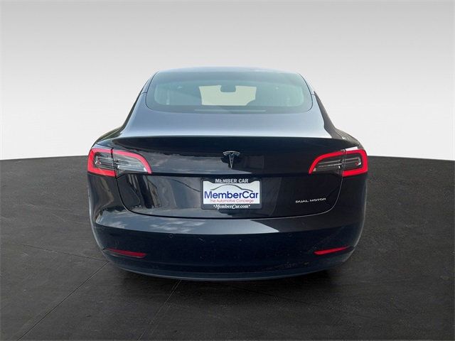 2018 Tesla Model 3 Long Range photo 4