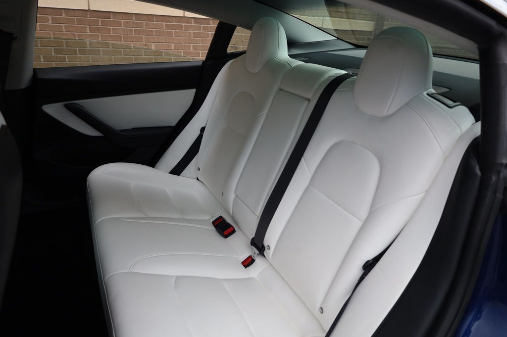 2018 Tesla Model 3 Long Range photo 18