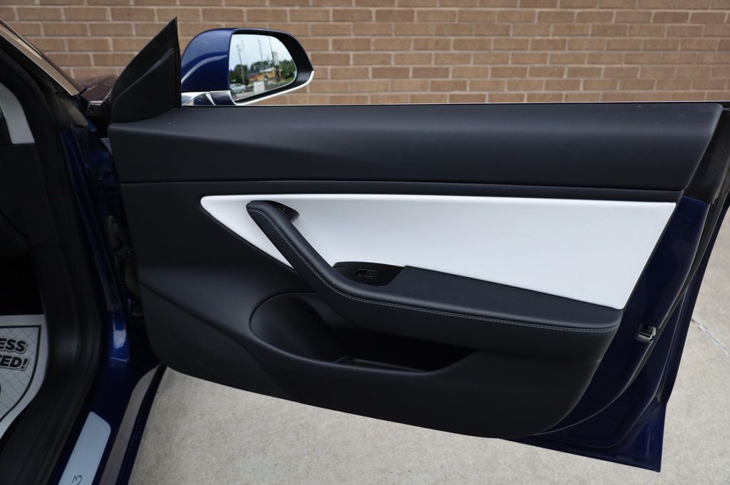 2018 Tesla Model 3 Long Range photo 21