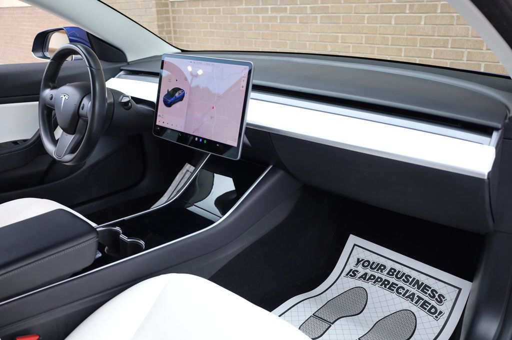2018 Tesla Model 3 Long Range photo 24