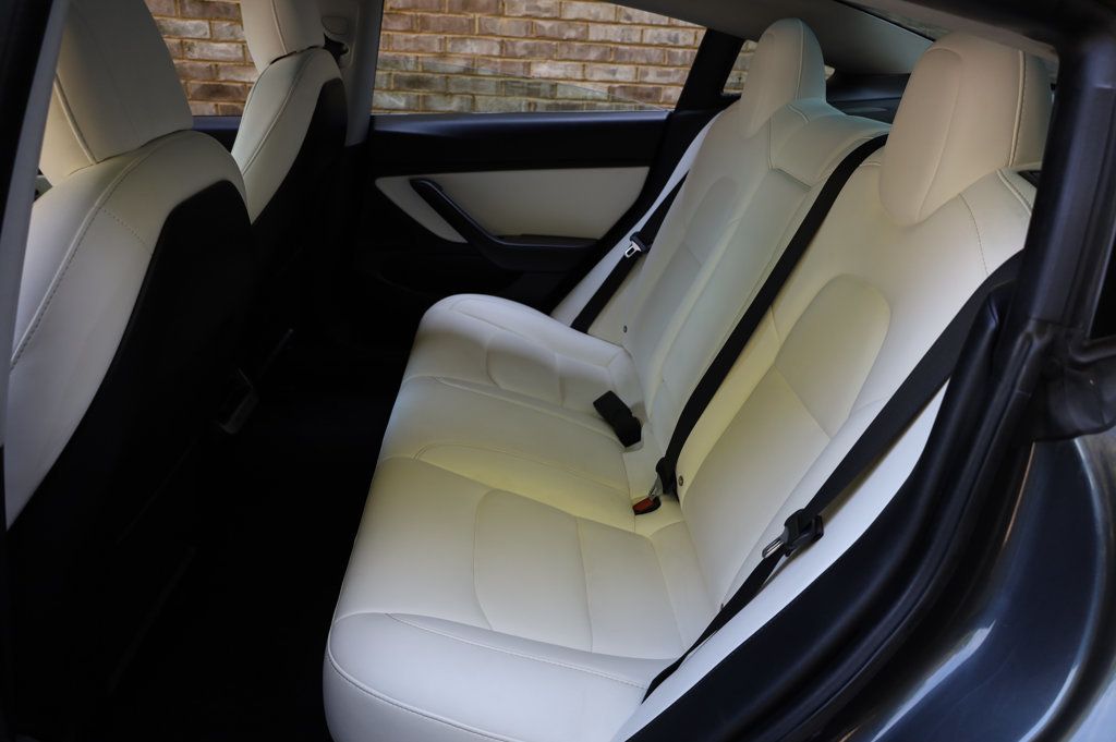 2018 Tesla Model 3 Long Range photo 19