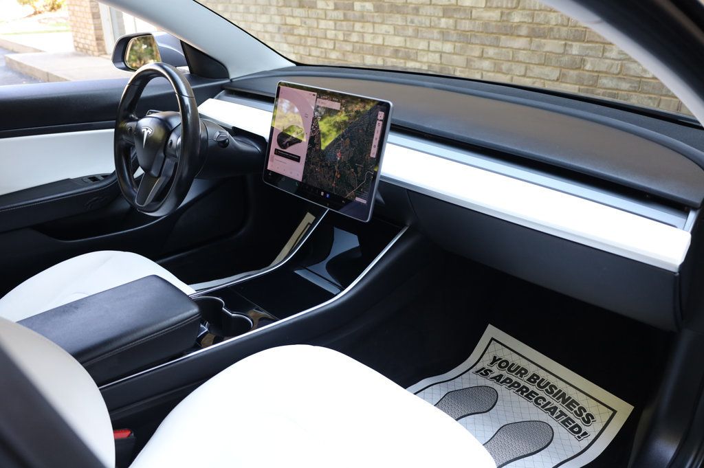 2018 Tesla Model 3 Long Range photo 27