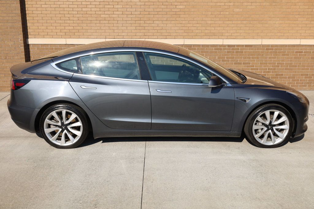 2018 Tesla Model 3 Long Range photo 4