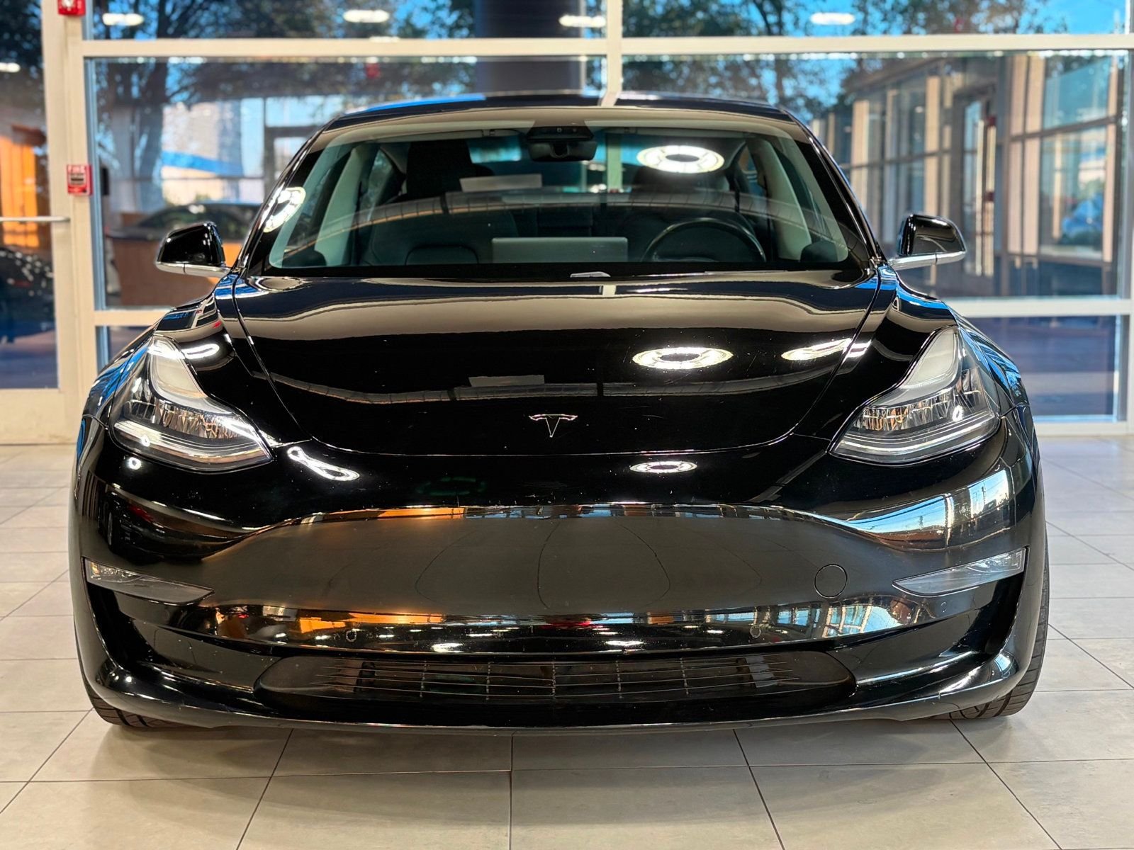 2018 Tesla Model 3 Long Range photo 2