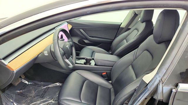 2018 Tesla Model 3 Long Range Battery AWD w/ Enhanced Autopilot - 23017802 - 22